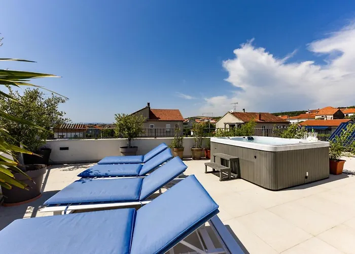 Villa Azzuro With Jacuzzi And Pool *
