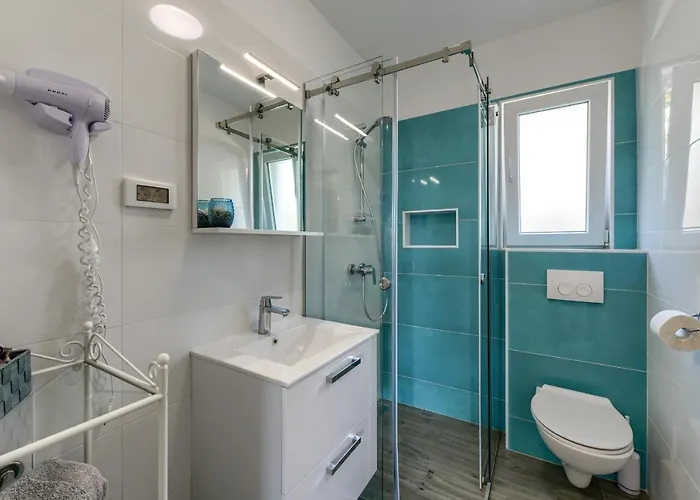 Вилла Azzuro With Jacuzzi And Pool *