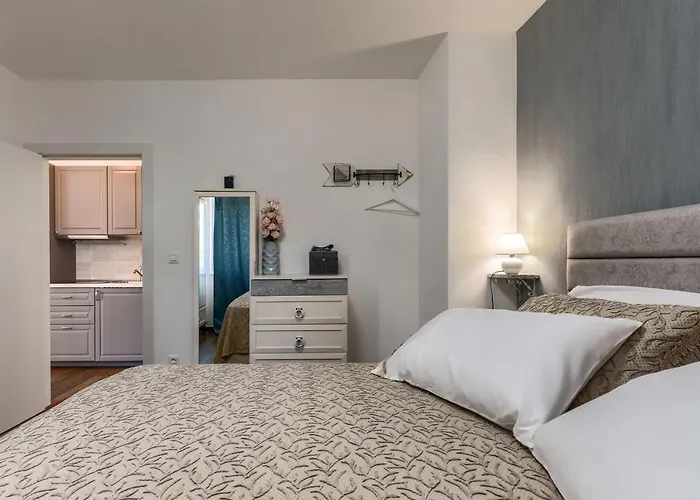 Vila Azzuro With Jacuzzi And Pool Sveti Filip i Jakov