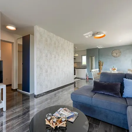 Villa Azzuro With Jacuzzi And Pool *