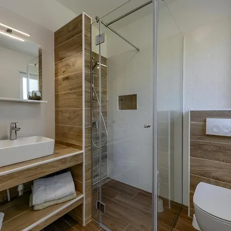 Βίλα Azzuro With Jacuzzi And Pool Sveti Filip i Jakov