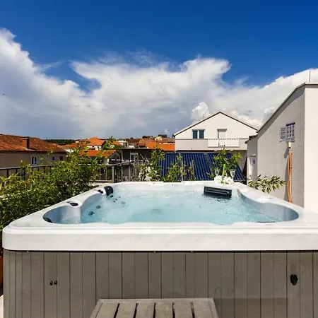 Βίλα Azzuro With Jacuzzi And Pool Sveti Filip i Jakov