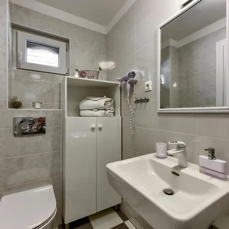 Azzuro With Jacuzzi And Pool * Sveti Filip i Jakov