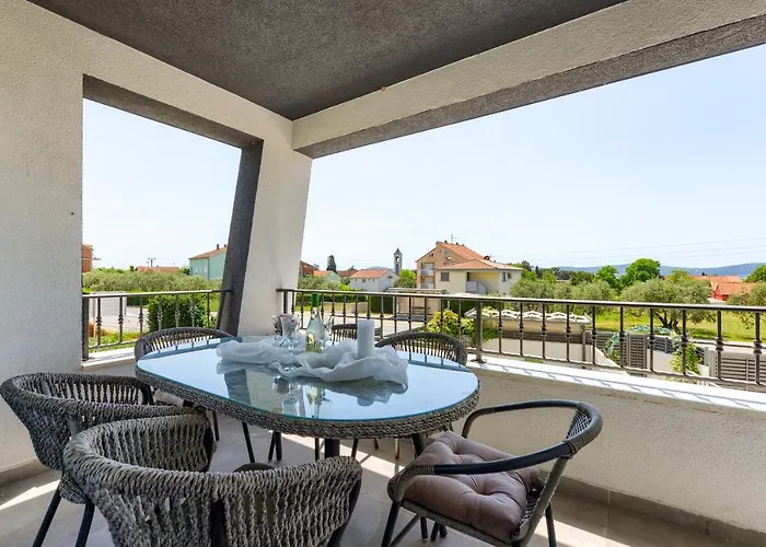 Azzuro With Jacuzzi And Pool * Sveti Filip i Jakov